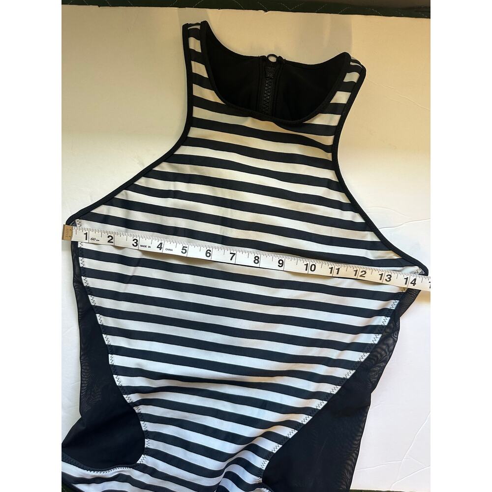Lululemon Coastline One
Piece Swimsuit Striped
Mesh Black White- Size 8 (Reposh) - Picture 5 of 5